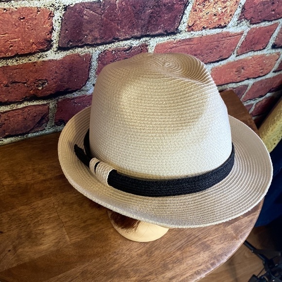 Classic Fedora Braided Hat White with Black Belt - Picture 3 of 9